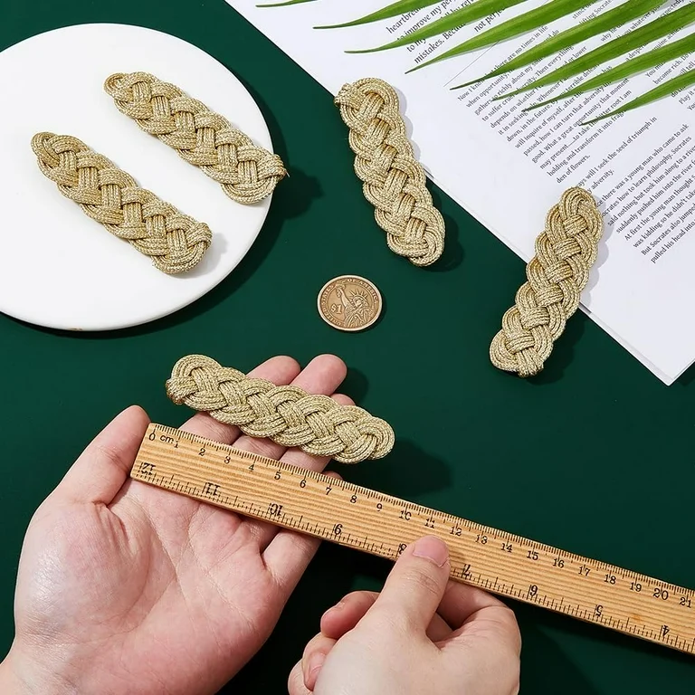 Shoulder Board vs Epaulettes: What’s the Difference?